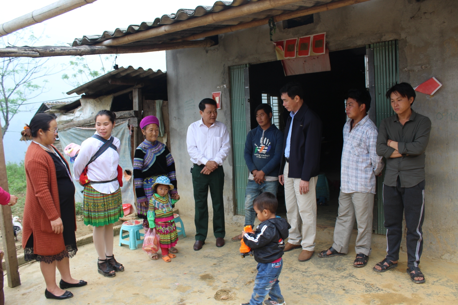 Đoàn khảo sat tại xã Bản Lầu huyện Mường khương, xã đã đạt NTM